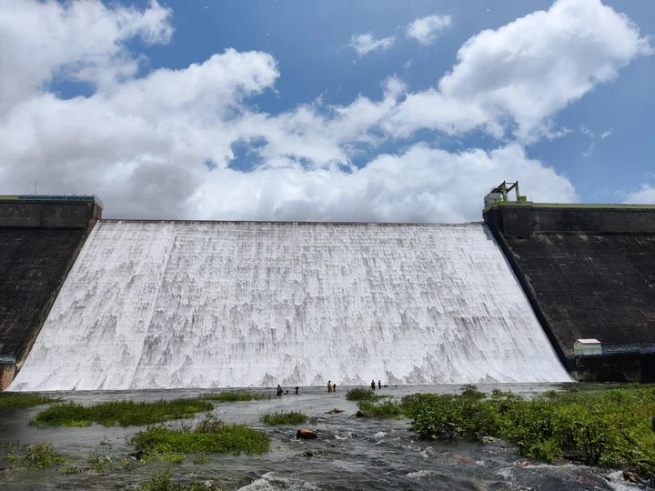 Adavinainar Dam