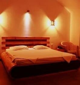 Best Resorts in Courtallam